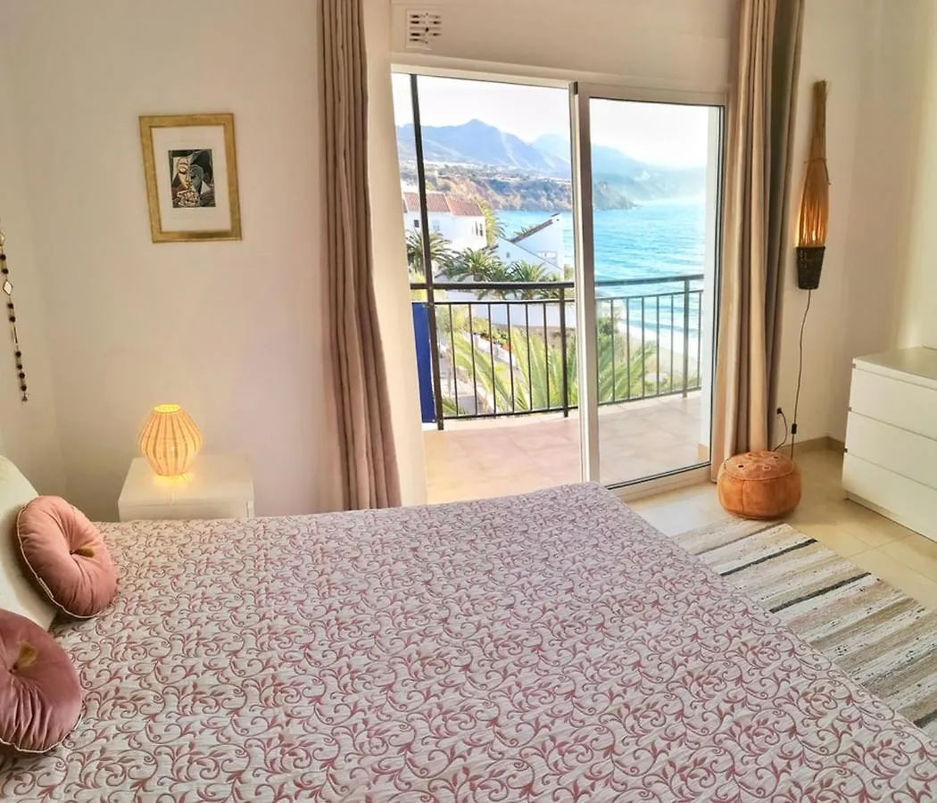 Carabeo Seaview Apartment Rocamar Nerja